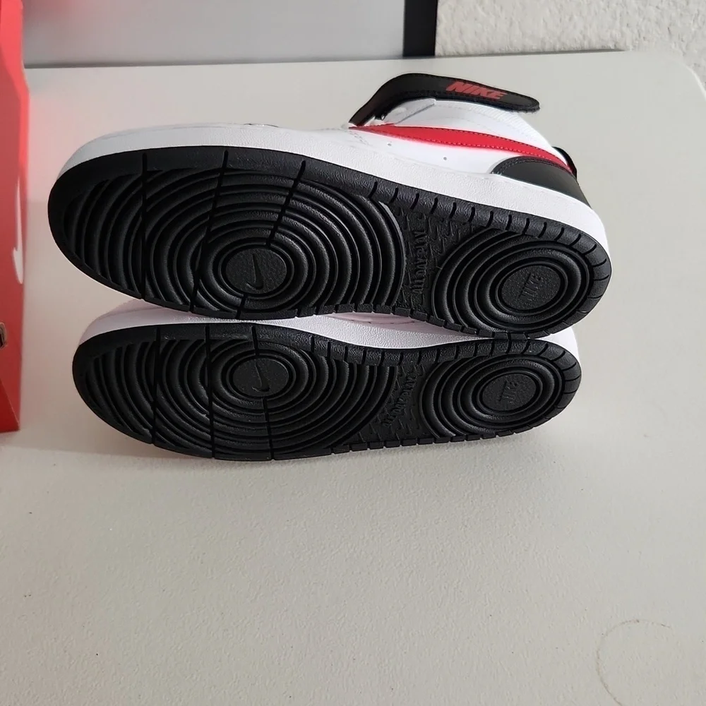 Nike Court Shoes Sneakers Mid Size 6Y - 7.5 women